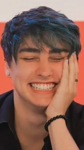 ai character: Colby Brock background
