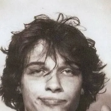 chat with ai character: Chris sturnilo 