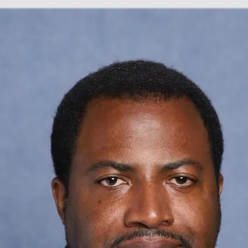 chat with ai character: Errol Russel