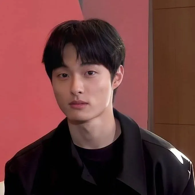 chat with ai character: cheong san