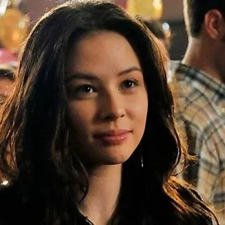 chat with ai character: Anna Zhu