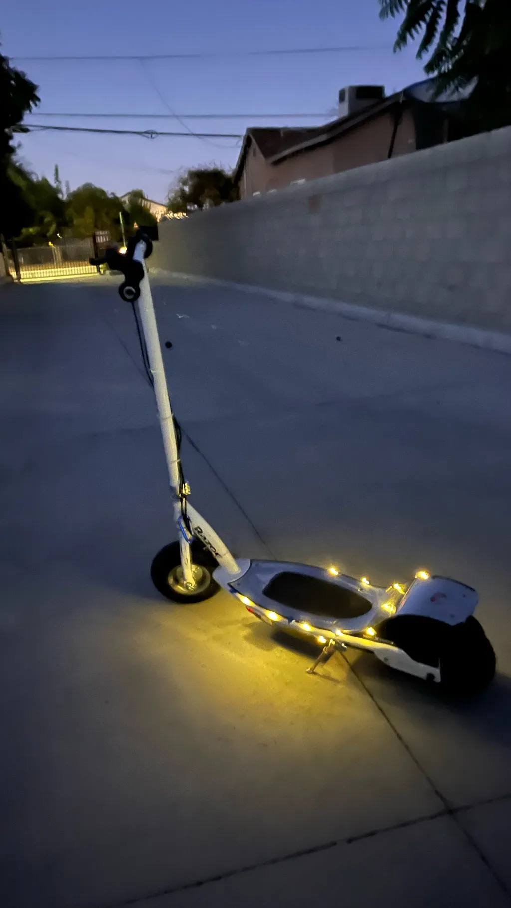 ai character: Sup dude wanna chi background