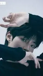 ai character: Hwang in yeop  background