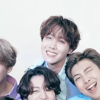 chat with ai character: ¡Run BTS! (parte3)