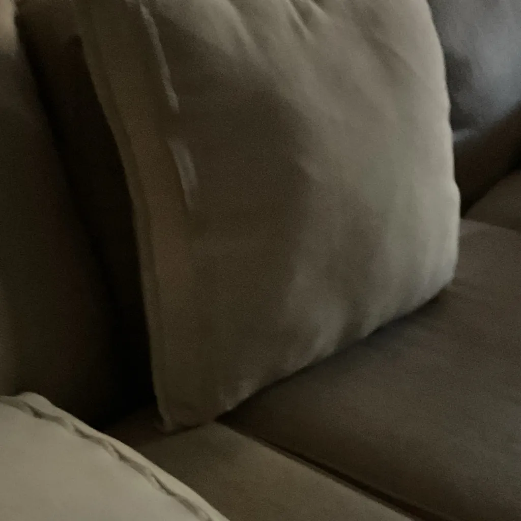 chat with ai character: My Couch