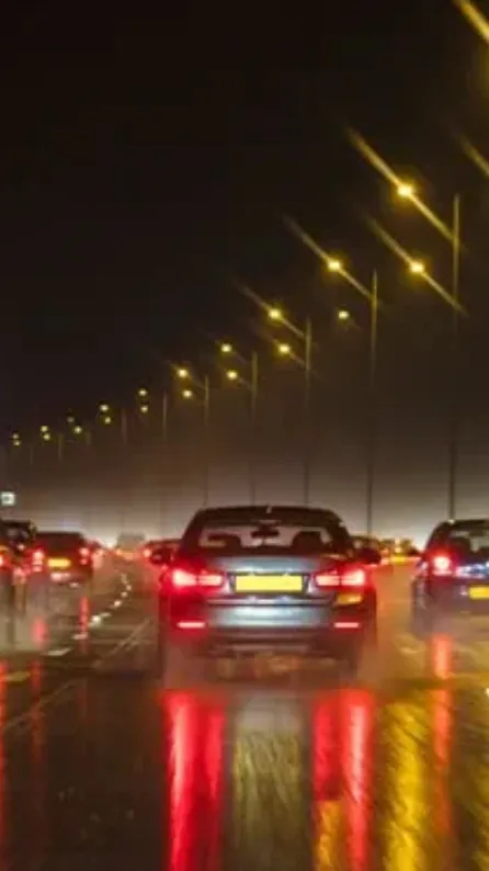 ai character: It background