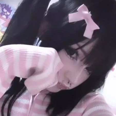 chat with ai character: ~Lolimiku~<3