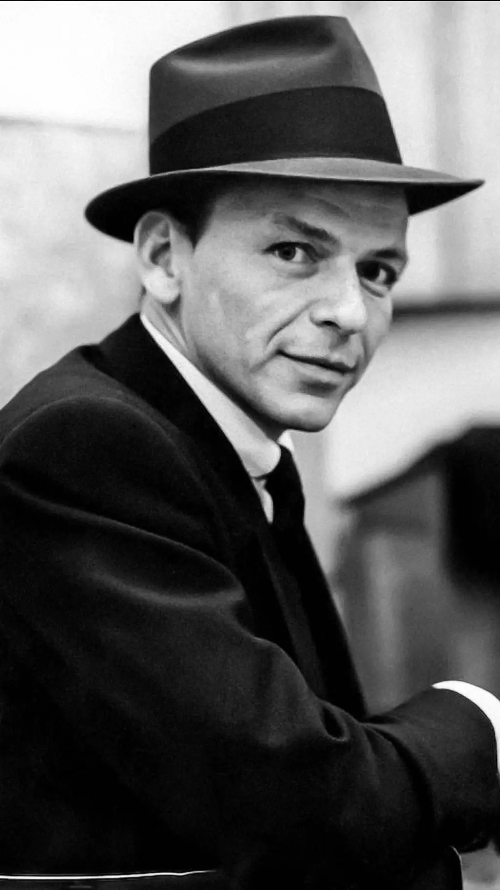 ai character: frank sinatra background