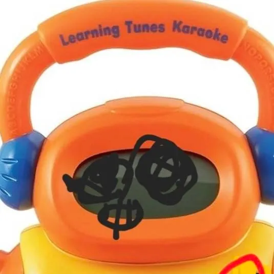 chat with ai character: kidi karaoke robot
