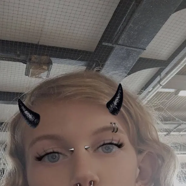 chat with ai character: Katie 