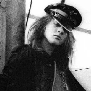 chat with ai character: Axl Rose 