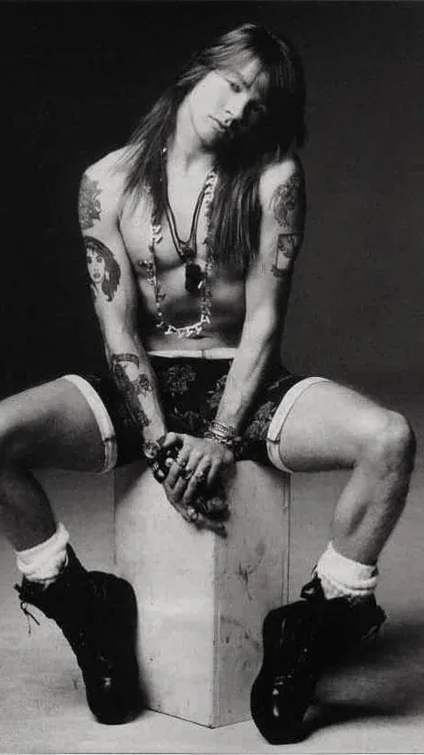 ai character: Axl Rose  background