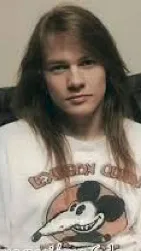 ai character: Axl Rose background