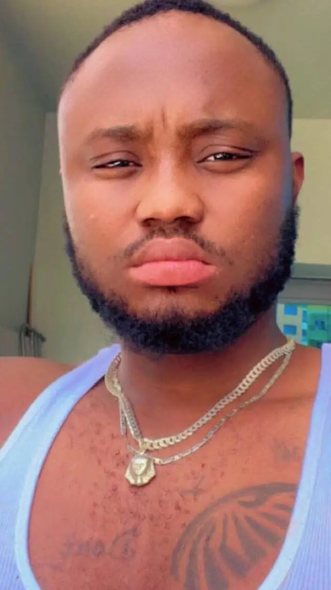 ai character: Ronald Nojombo  background