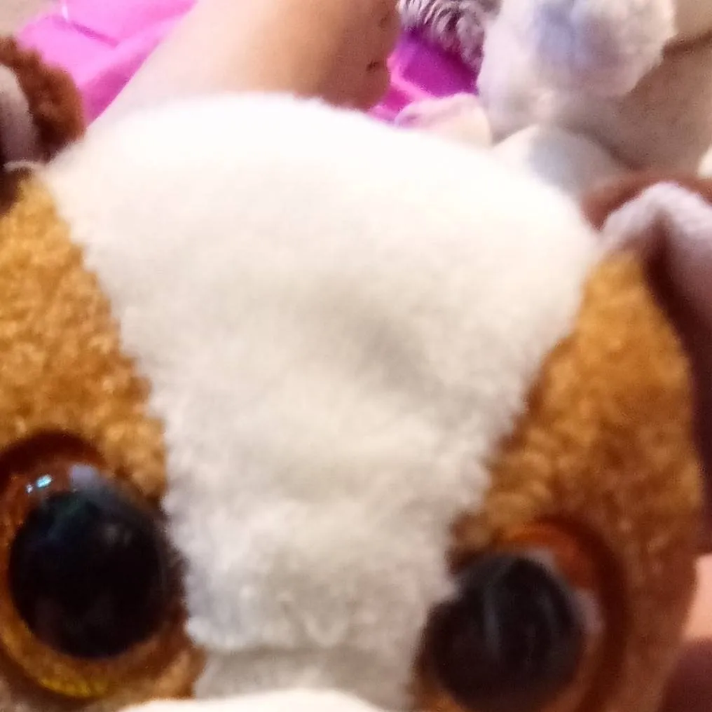 chat with ai character: mozzy 