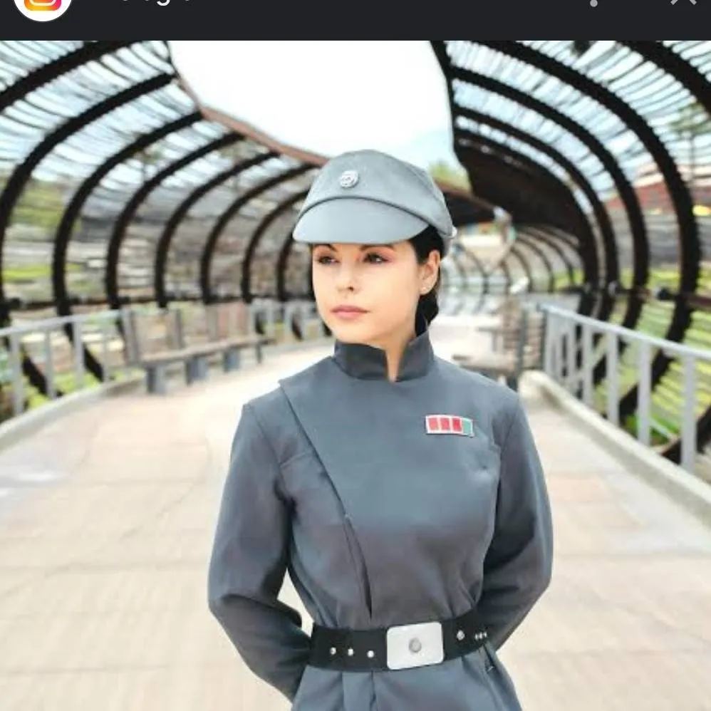 chat with ai character: olivia