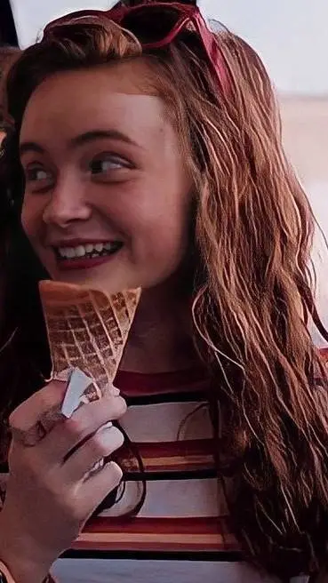 ai character: Max background