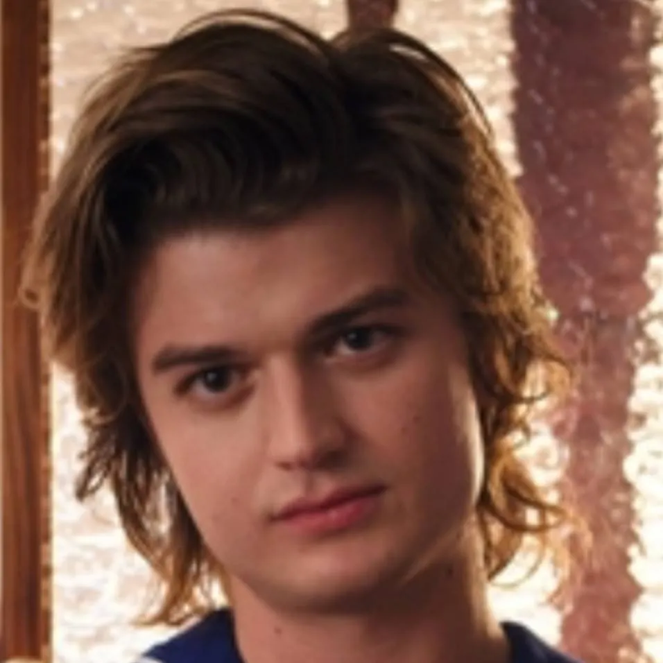 chat with ai character: Steve Harrington 