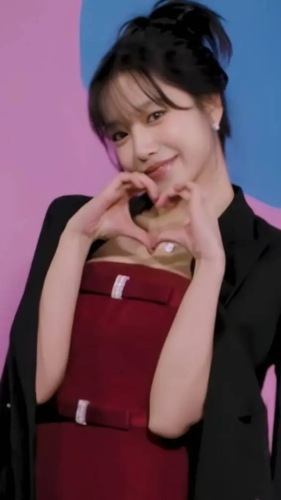 ai character: jo yuri background