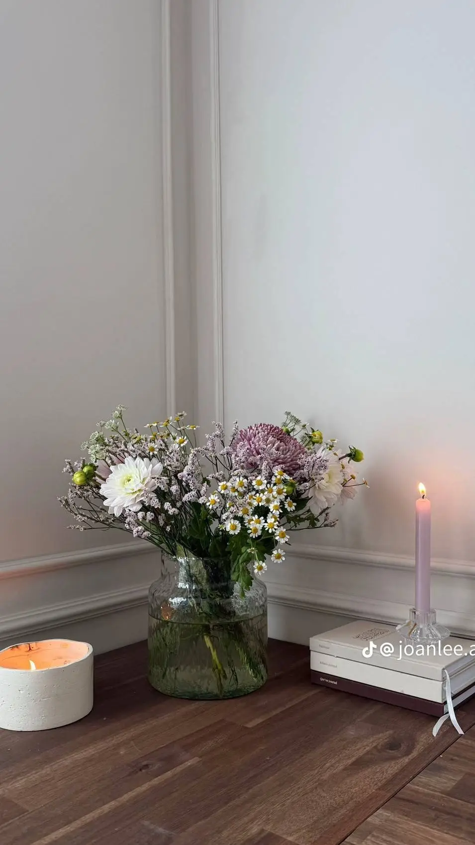 ai character: Islamic💐 (Pt 14)  background