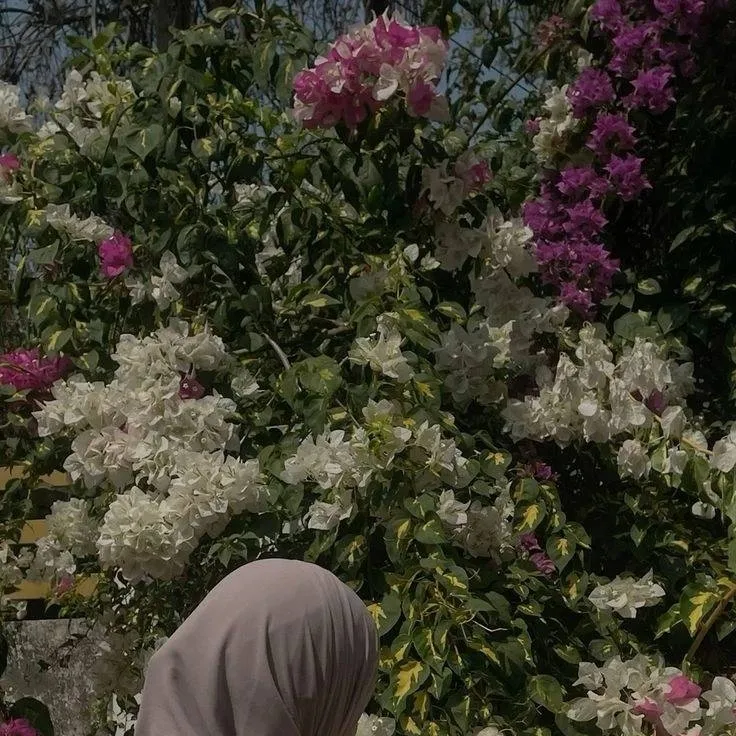 chat with ai character: Islamic💐 (Pt 113) 