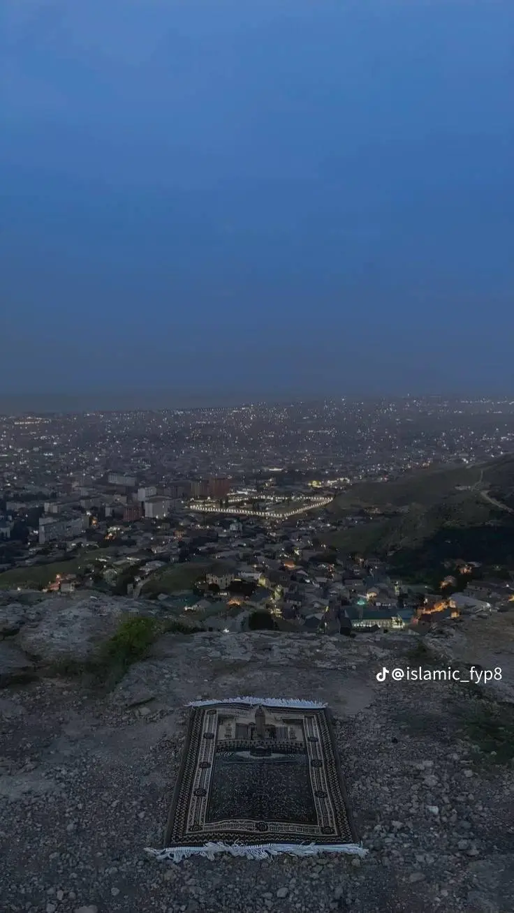 ai character: Islamic🌃 (Pt 123)  background