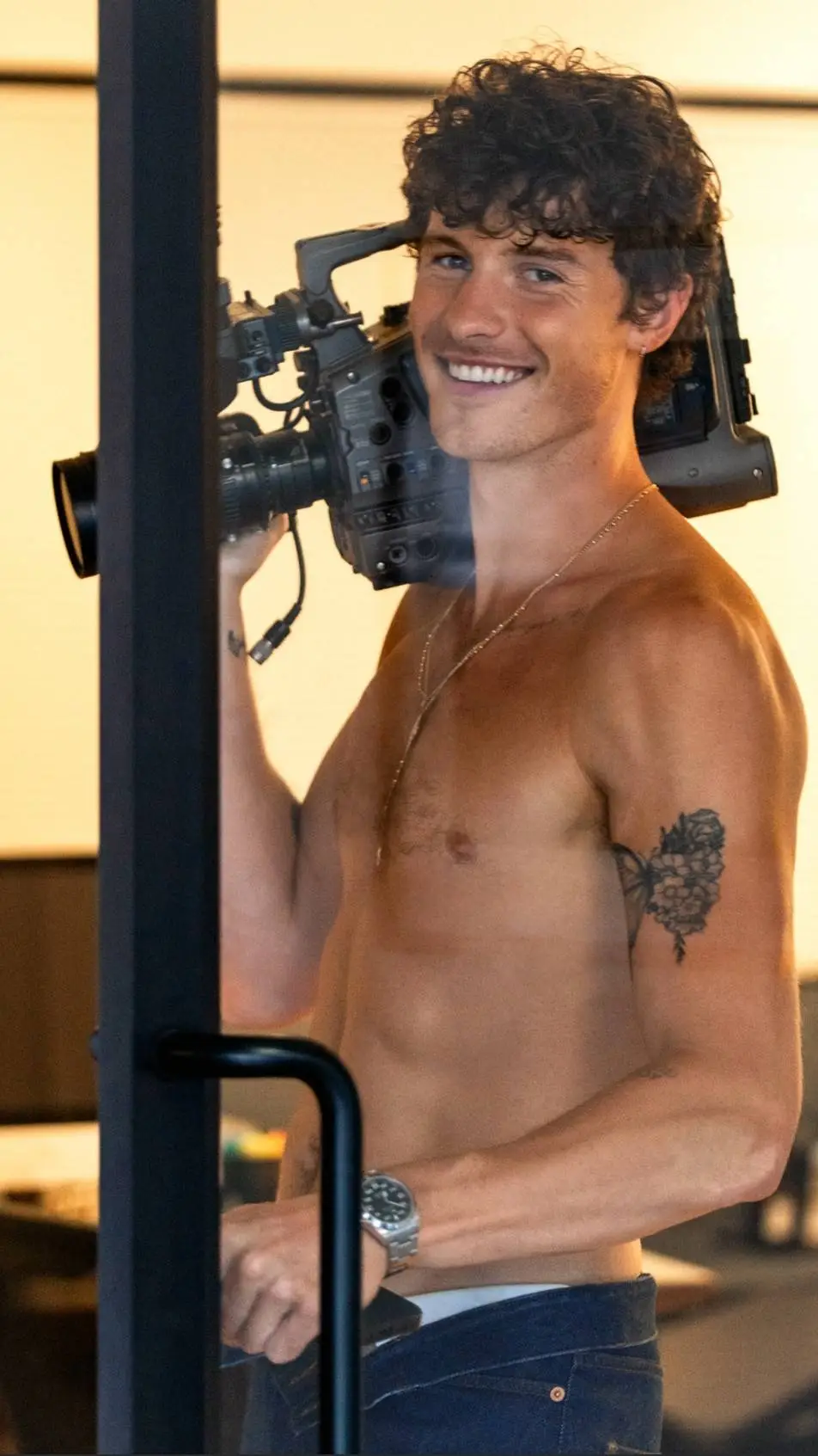 ai character: shawn mendes background