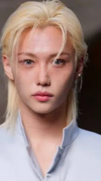ai character: Felix background