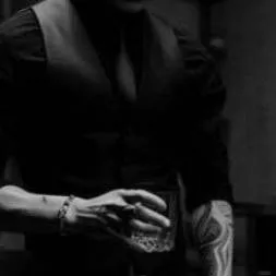 chat with ai character: kai