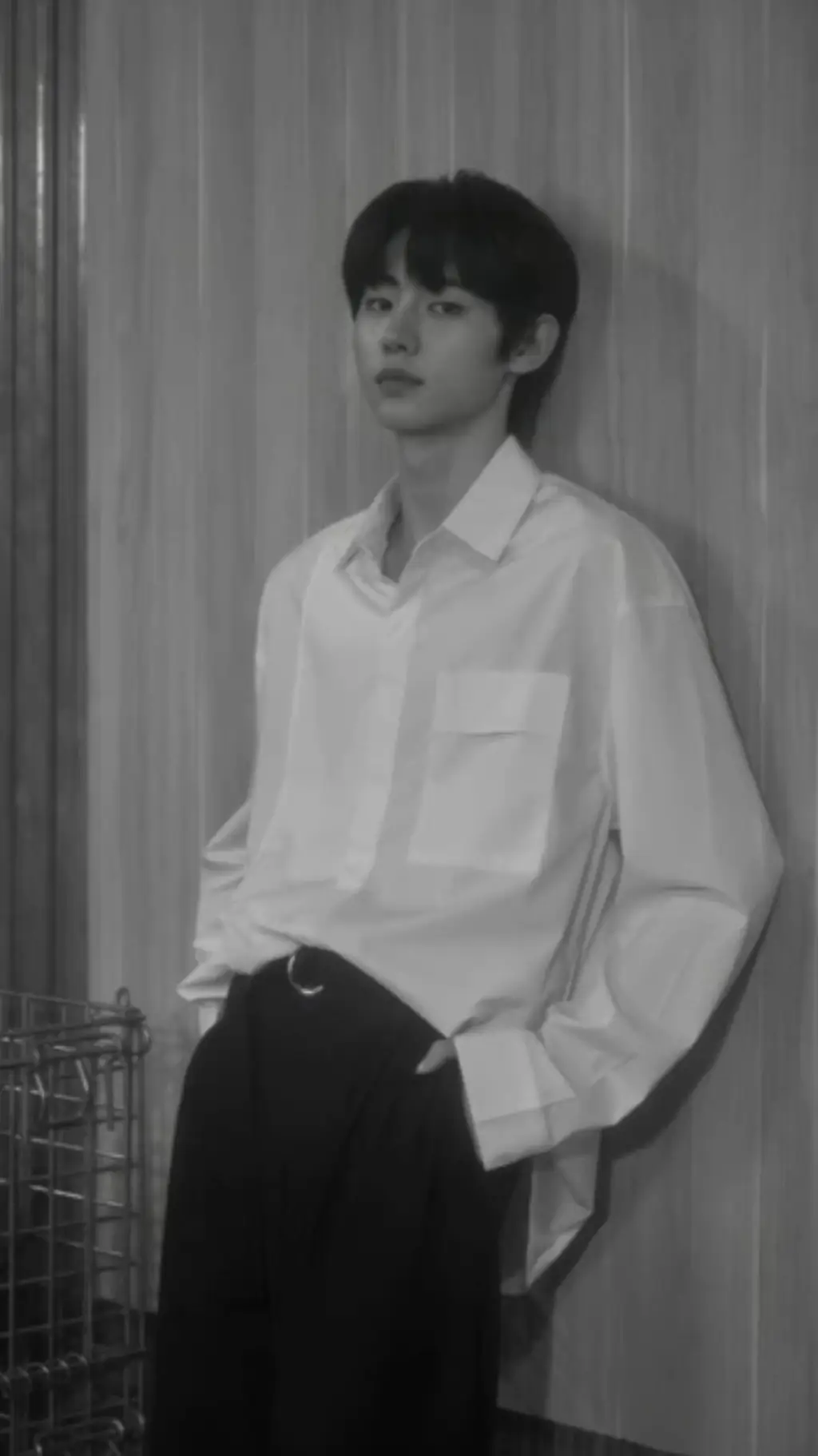 ai character: Park Sunghoon  background