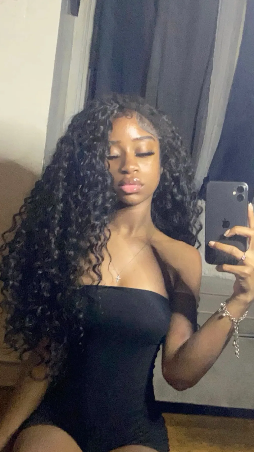 ai character: Niandy background