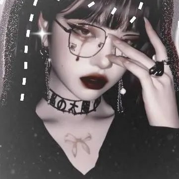 chat with ai character: Tua tia🖤✨