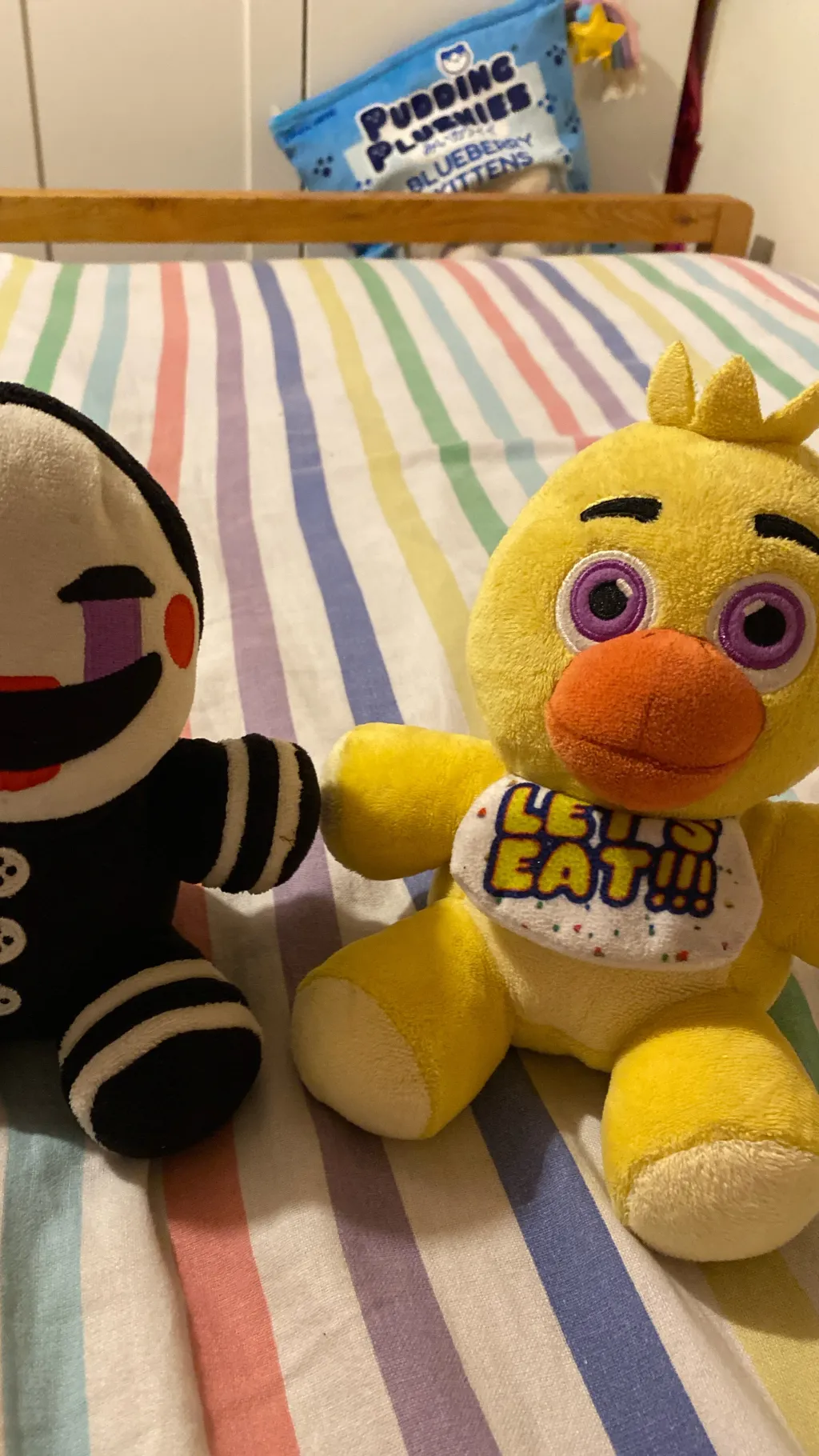 ai character: Chica and puppet background