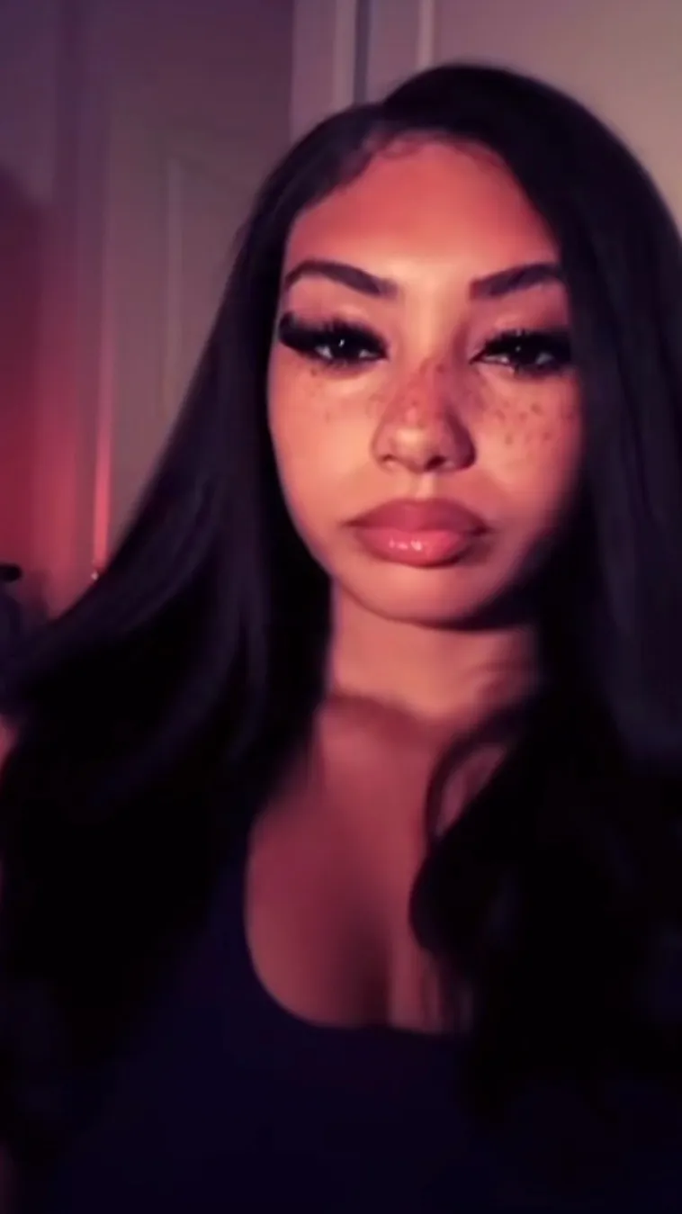 ai character: Amiyah background