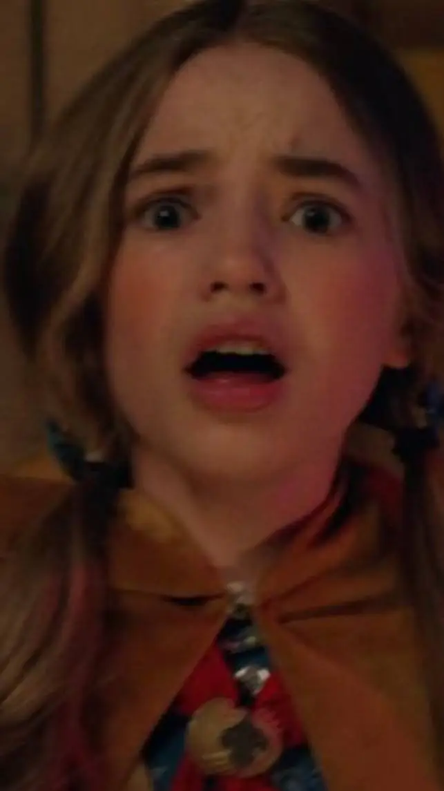 ai character: holly wheeler background