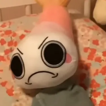 chat with ai character: Shrimpo takes a🛁