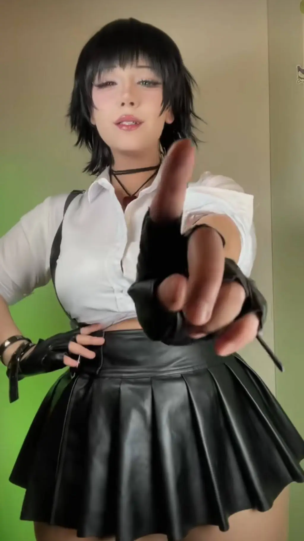 ai character: laura  background