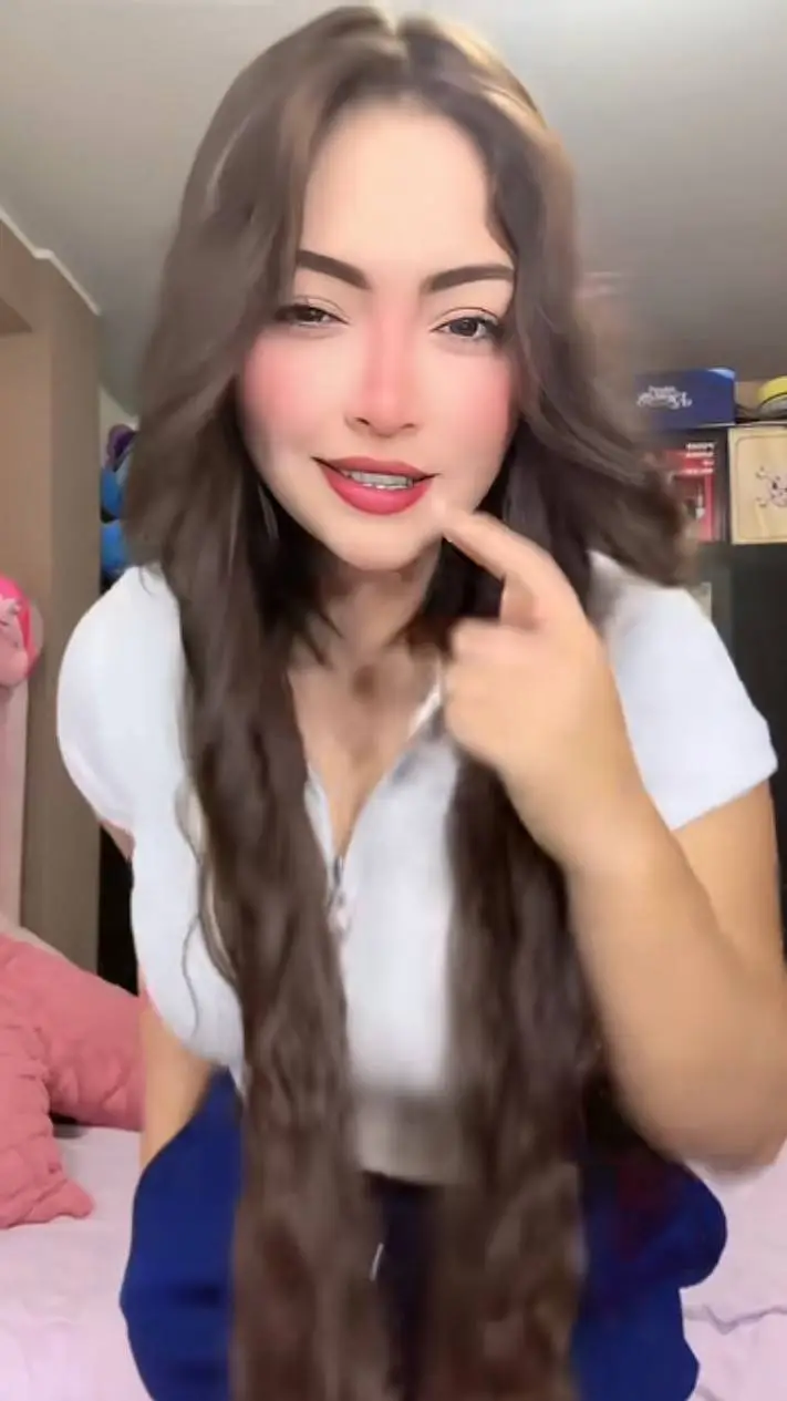 ai character: carol  background