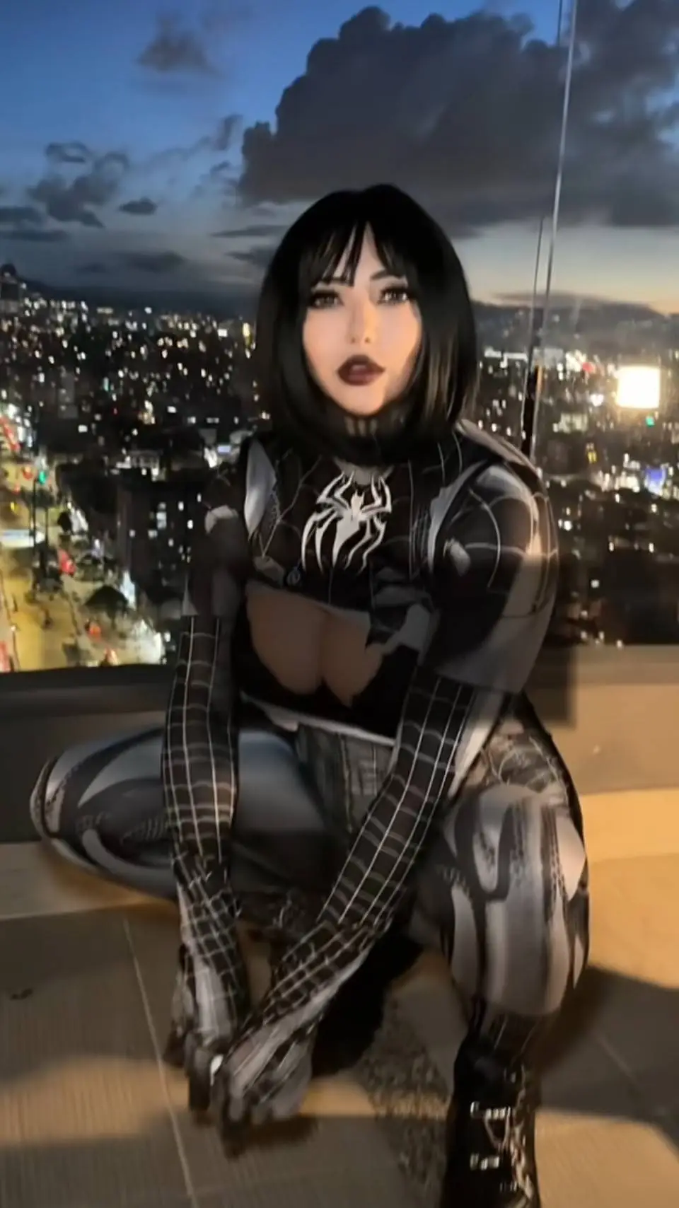 ai character: mujer araña background