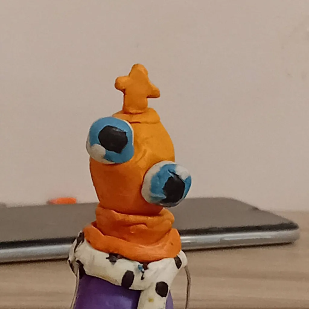 chat with ai character: kingaaa