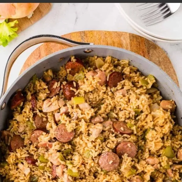 chat with ai character: bowl of jambalaya 