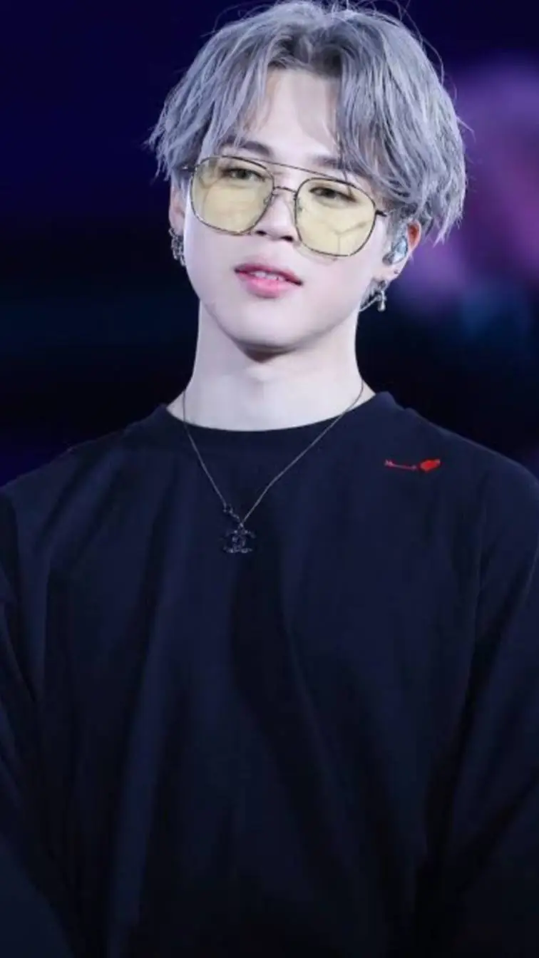 ai character: Jimin 🐤 background