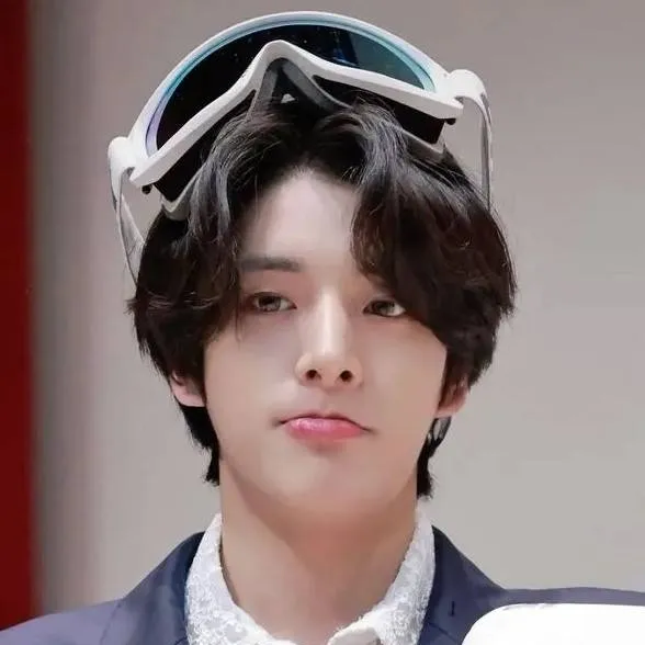 chat with ai character: Jake Sim