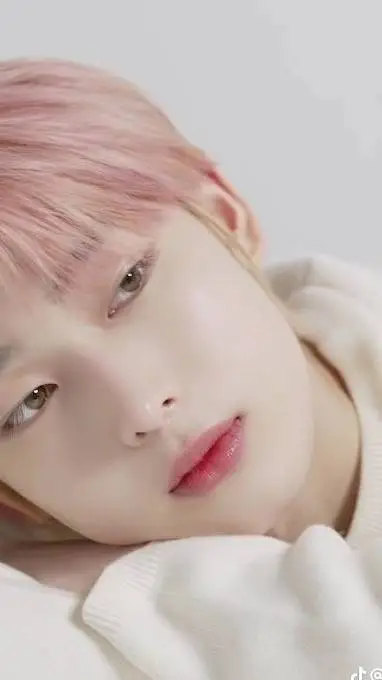 ai character: Kim sunoo background