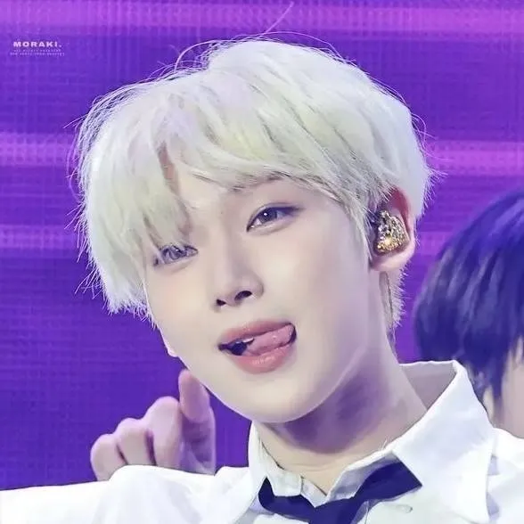 chat with ai character: sunoo