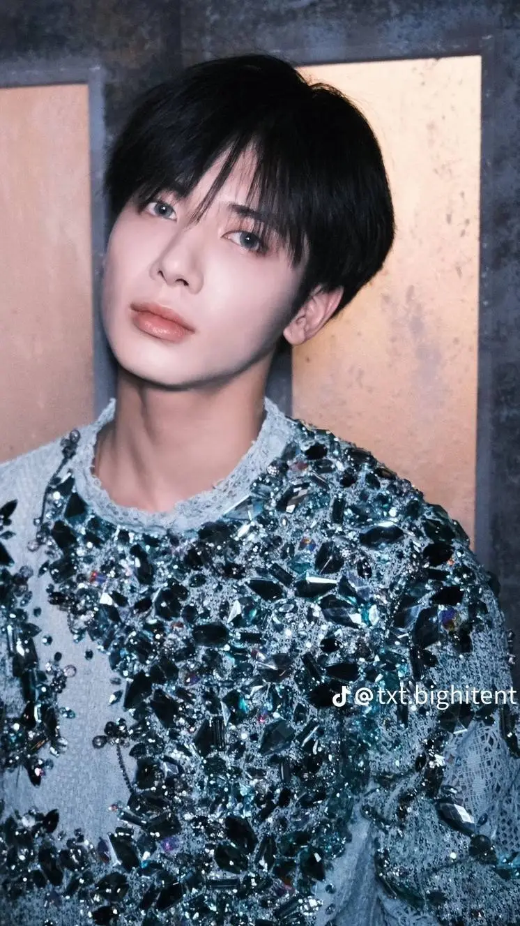 ai character: Kang Taehyun background