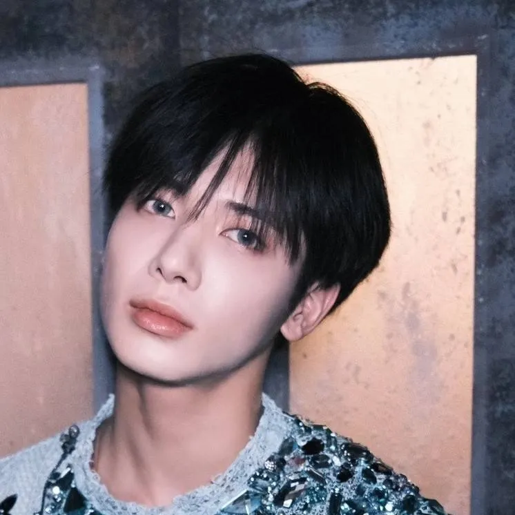 chat with ai character: Kang Taehyun