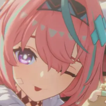 chat with ai character: varesa