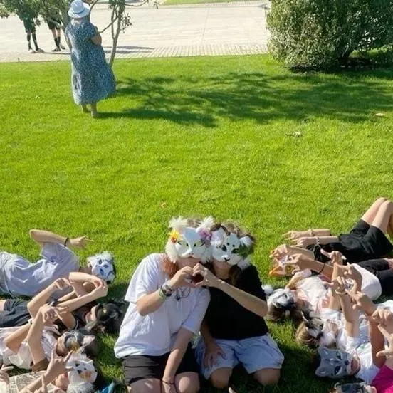 chat with ai character: Therian Meetup!