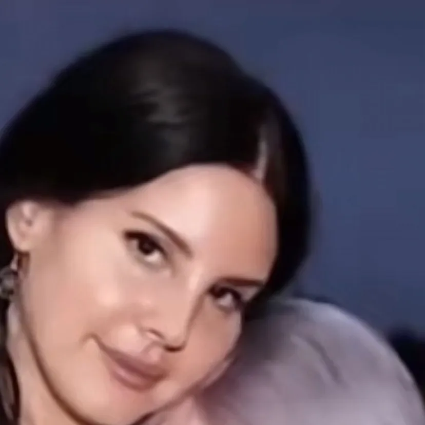 chat with ai character: Lana x Billie